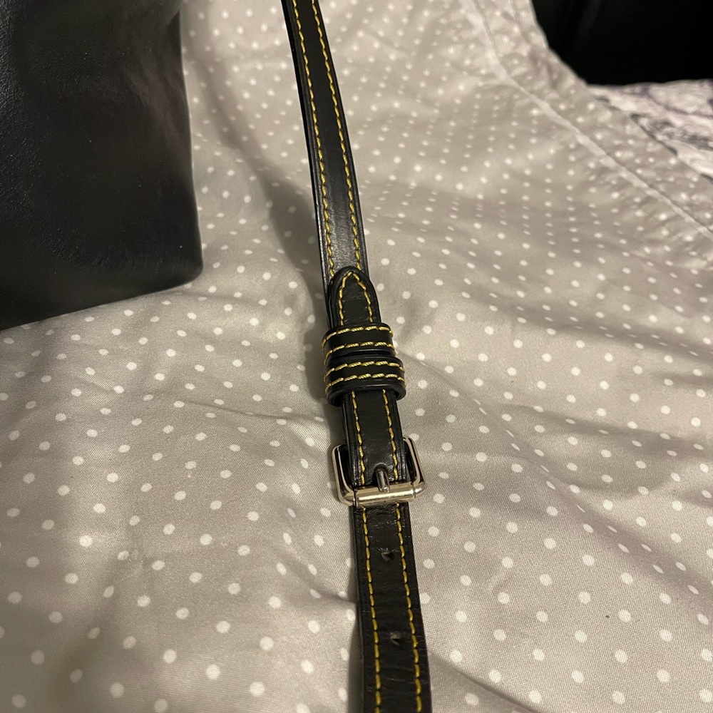 Dooney &Bourke tote - Picture 7 of 8